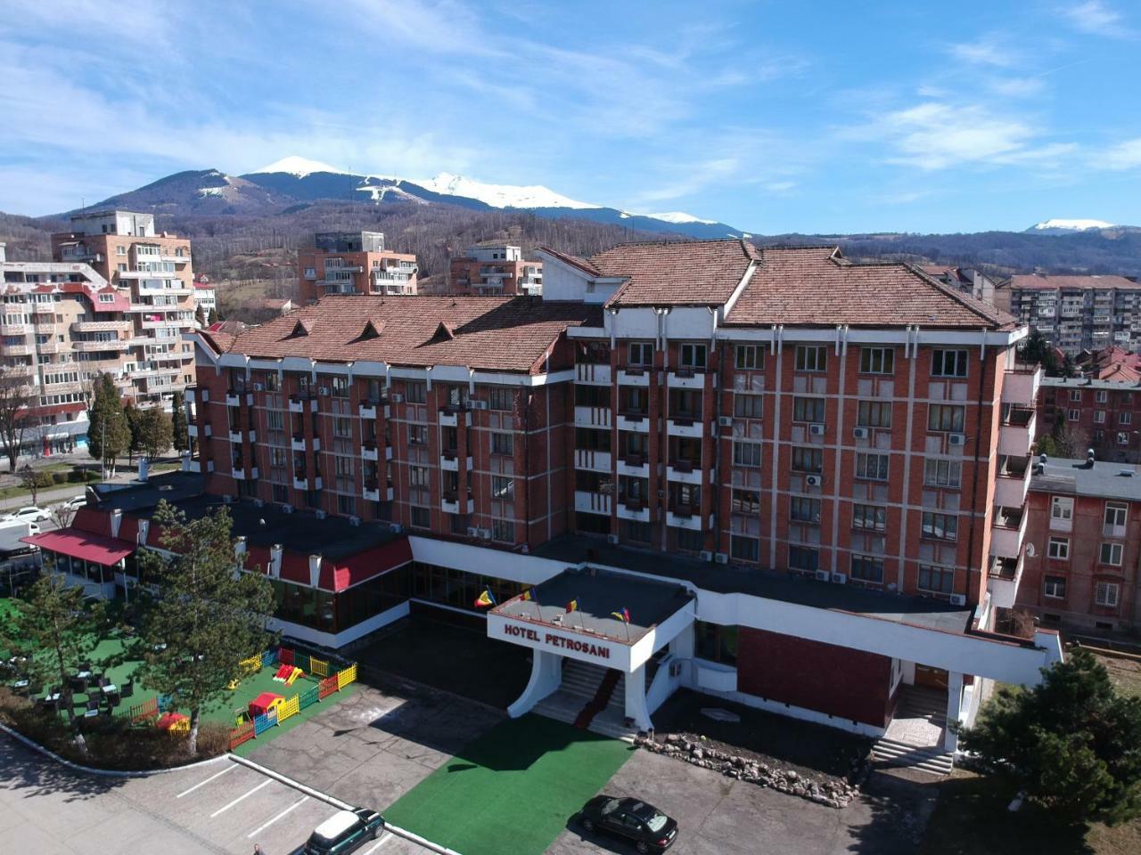 Hotel Petroshani srl Petroşani Exterior foto